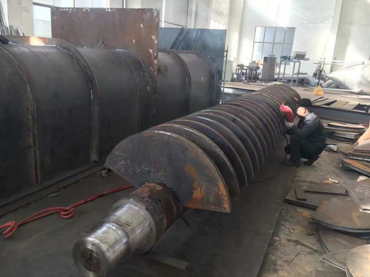 10rpm से 25rpm 4KW खोखले पैडल ड्रायर ऊर्जा बचत कीचड़ सुखाने की मशीन