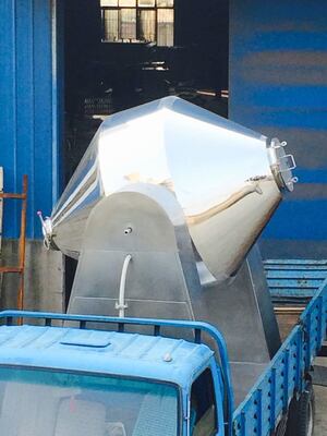 अनुकूलित डबल कोन वैक्यूम ड्रायर ऊर्जा बचत सटीक तापमान नियंत्रण