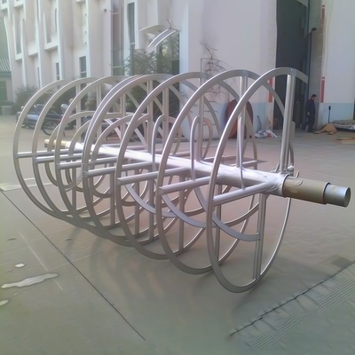 खाद्य पाउडर क्षैतिज रिबन मिक्सर 1500L 600-900kg बैच ब्लेंडिंग मशीन